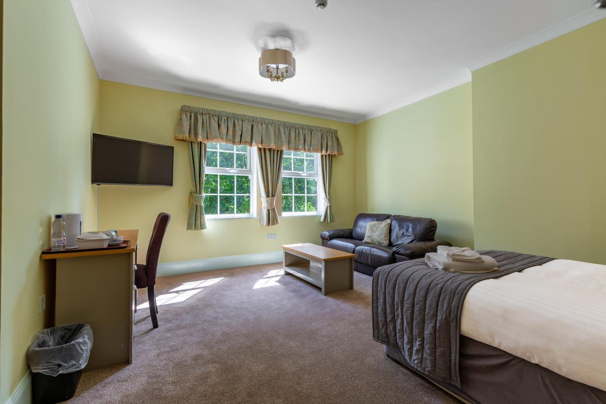 Woodland Manor Hotel Bedford Exterior foto